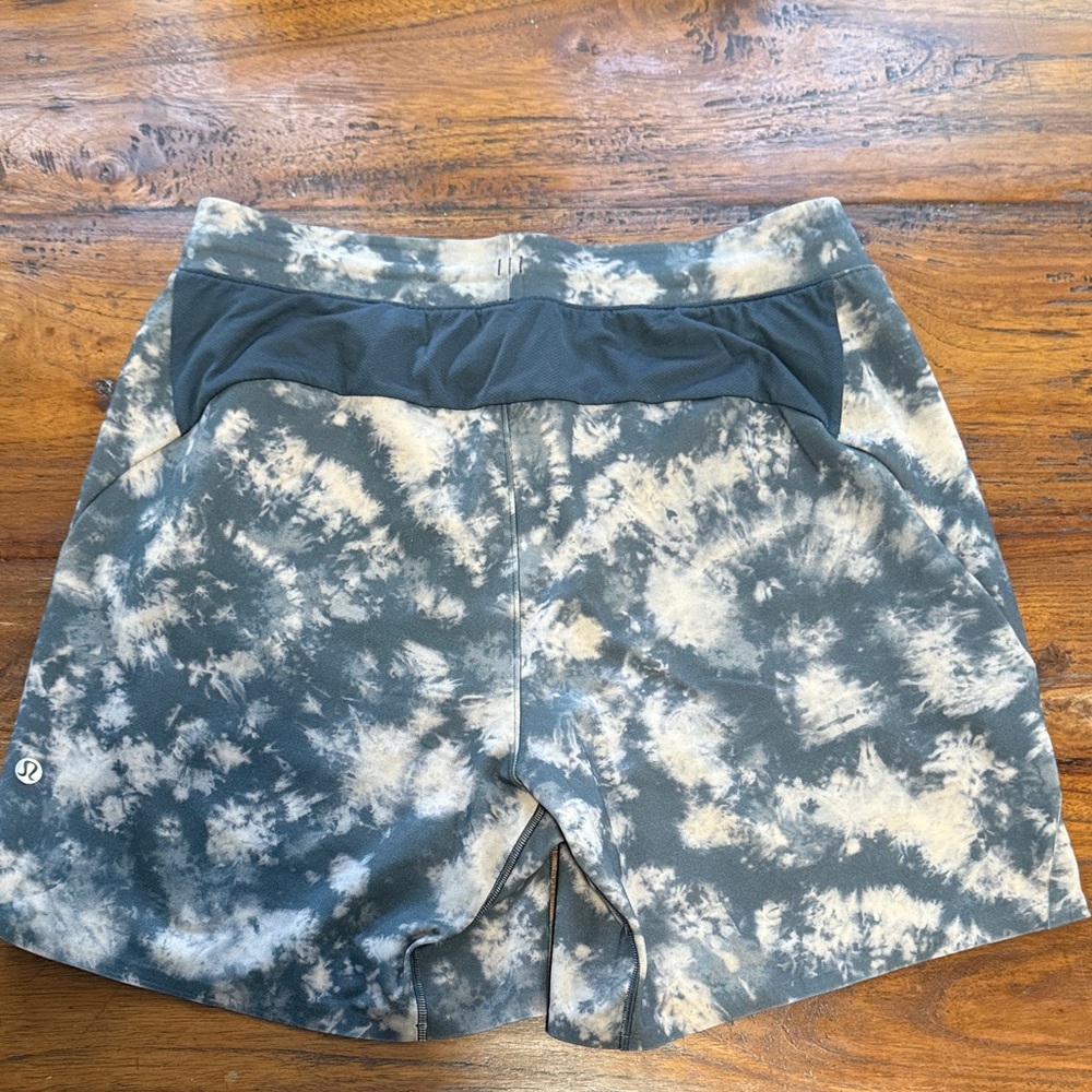 lululemon athletica Gray and Cream Athletic Shorts - Picture 3 of 3
